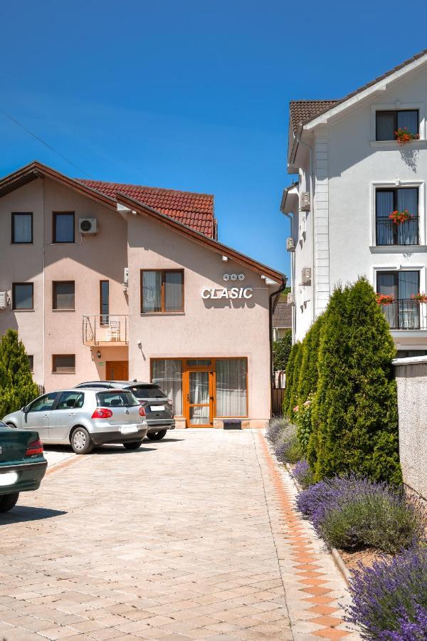 Pensiunea Clasic Hunedoara Pestisu Mare Exterior photo